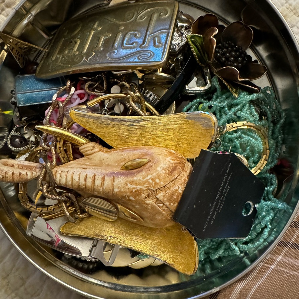 Jewelry Lot of costume pieces
